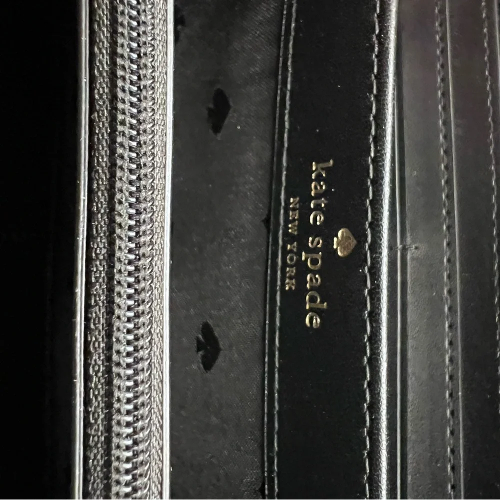 Kate Spade Black Leather Wallet Larchmont Avenue Logo Neda